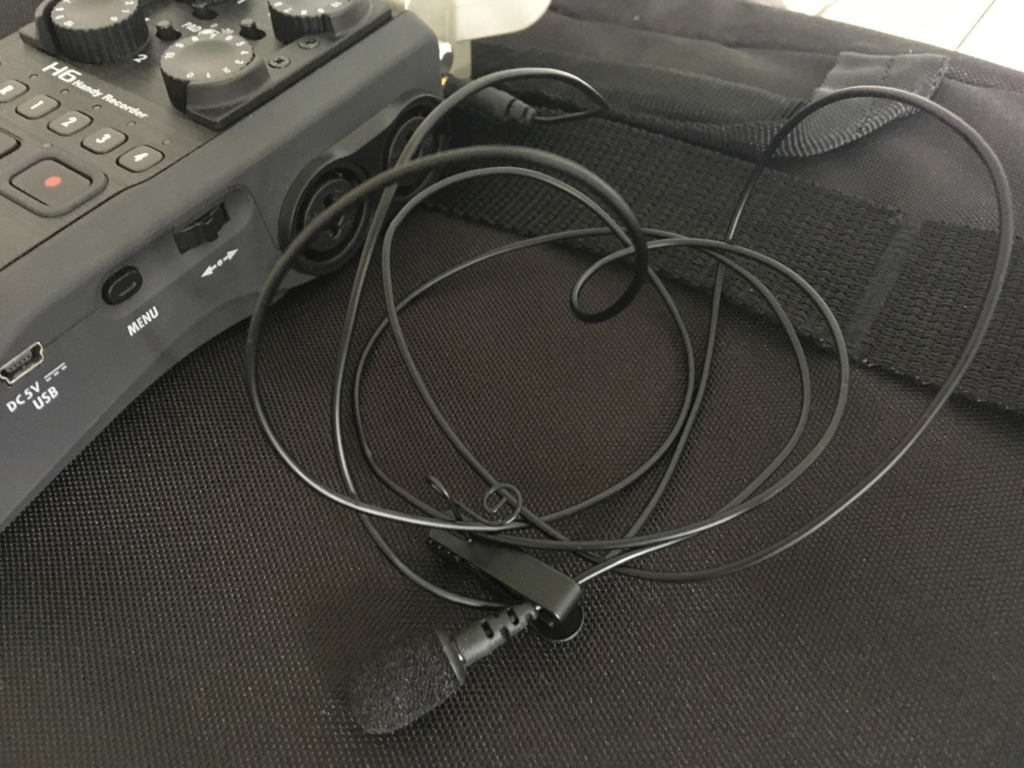 Rode Lavalier Go running into Zoom H6